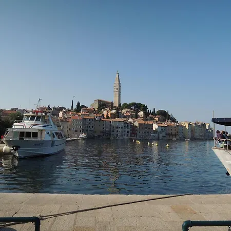 Ferienhaus-mit-pool-in-porec-melisa-5 Poreč