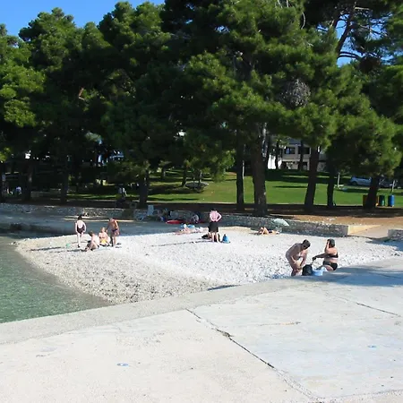 Hotel Ferienhaus-mit-pool-in-porec-melisa-5