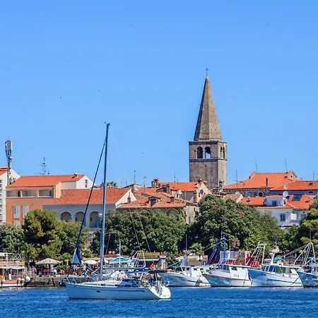 Ferienhaus-mit-pool-in-porec-melisa-5 Hotel 3*